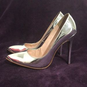 Andrea metallic heels